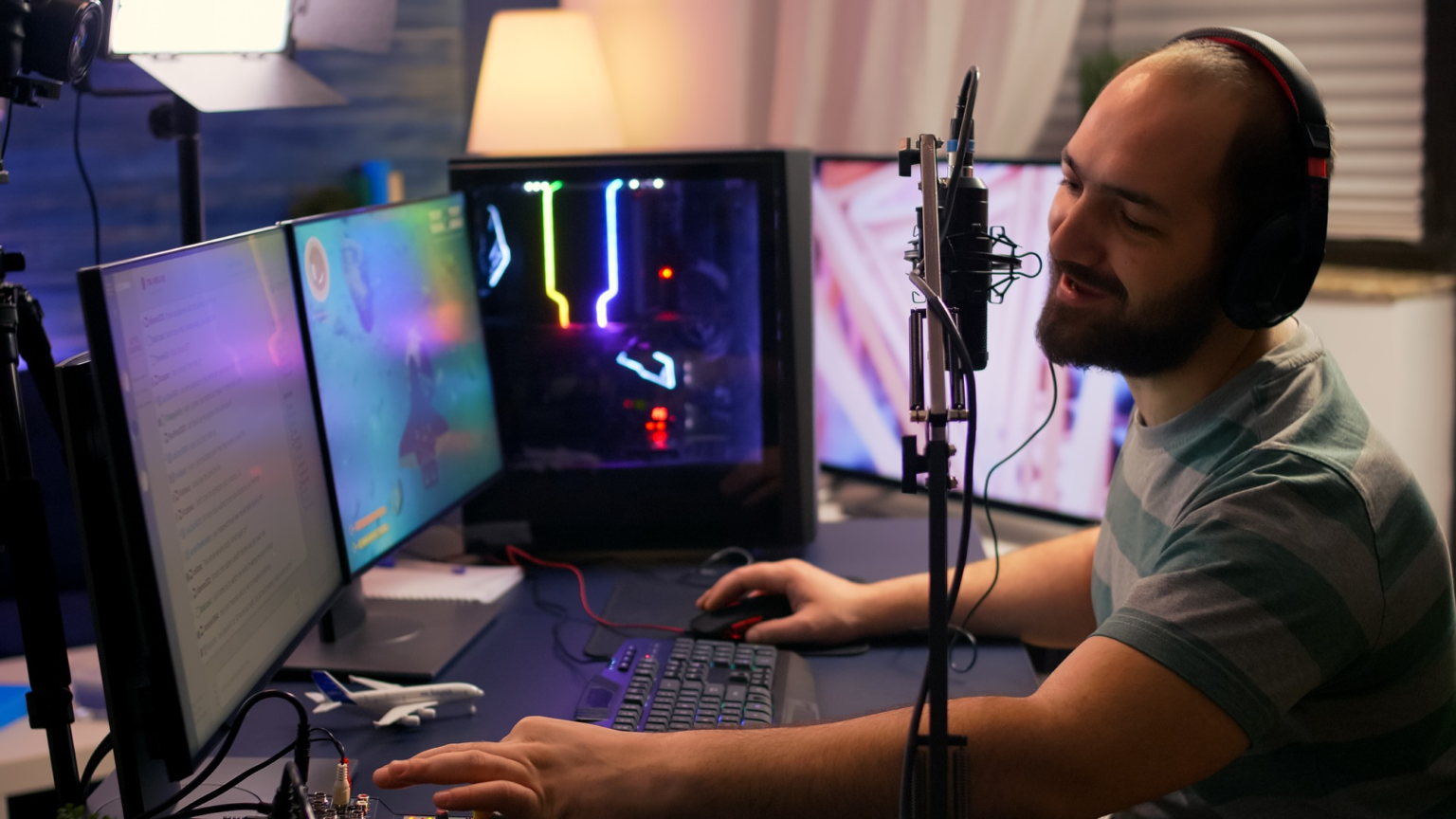 A Comprehensive Comparison and Analysis for Streamlabs vs OBS Studio