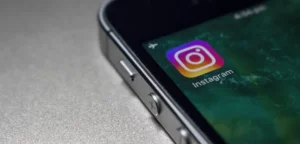 How to Download Instagram Reels: 7 Ways to Save IG Reels featured image for how to download Instagram Reels
