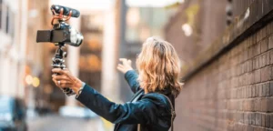 8 Best Cameras for Vlogging in 2024 – All Budgets The best cameras for vlogging