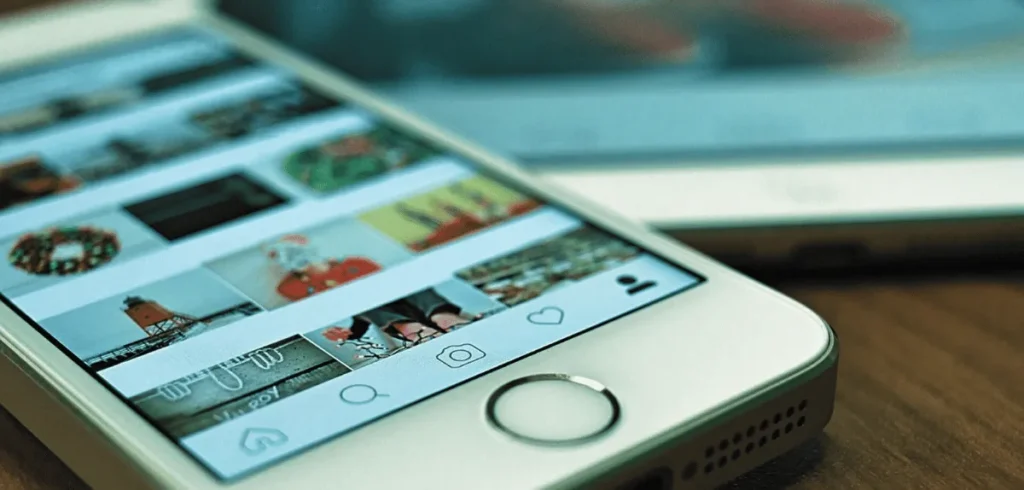 How to See Who Views Your Instagram Profile? Featured Image does Instagram have profile views